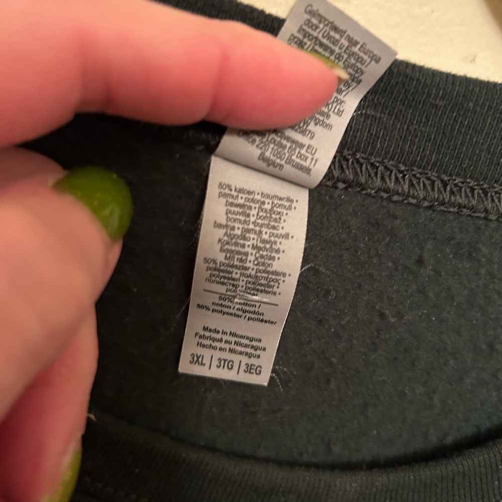Gildan crew sweatshirt in forest green, like new, sz 3x, fits true . - Picture 7 of 9